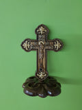 Cross with pedestal KP03